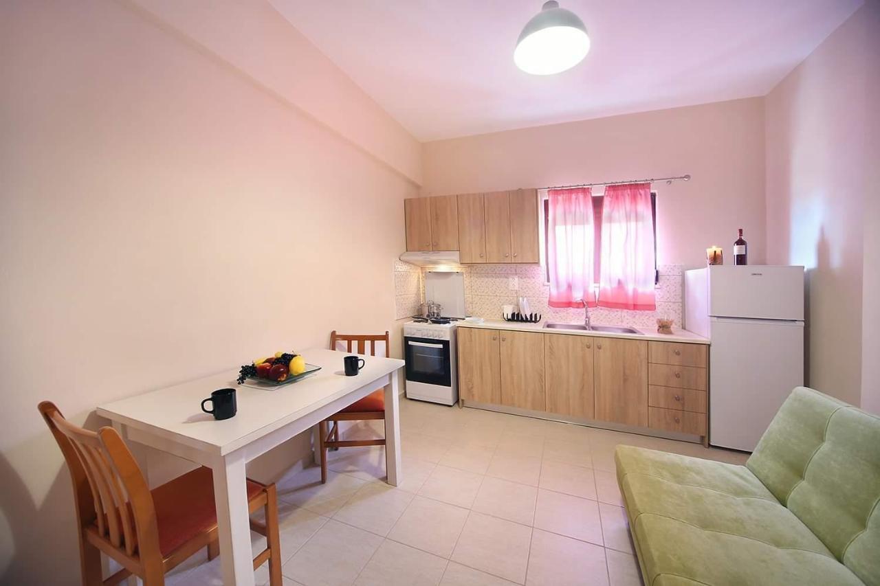 Sfakia Thea Apartments Exteriör bild